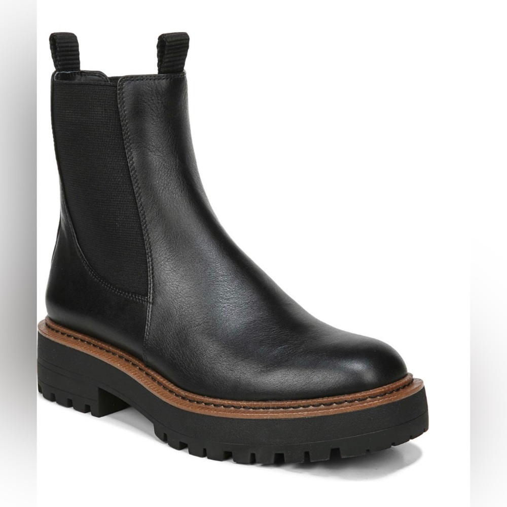 NWOB Sam Edelman Laguna Chelsea Boot